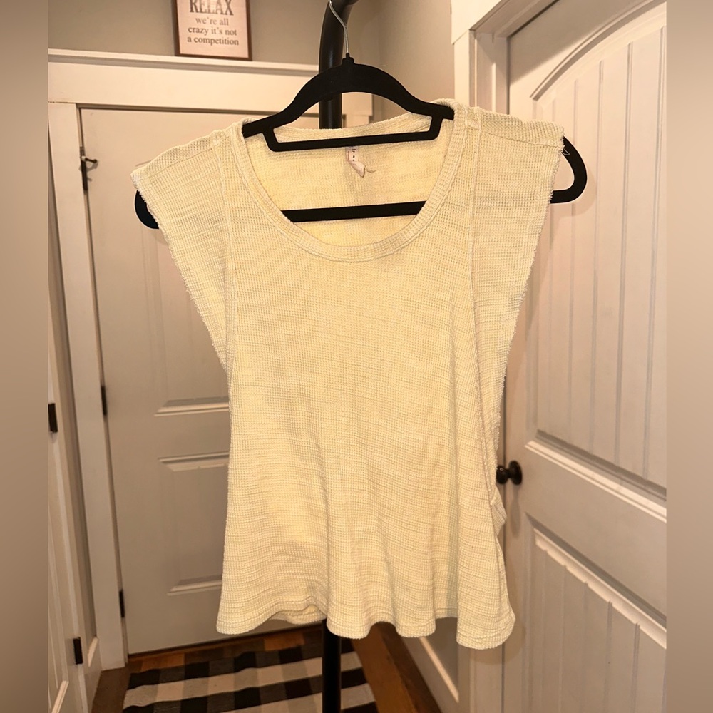 Free People Movement Size Small Women's Light‎ Yellow  Sleeveless Top